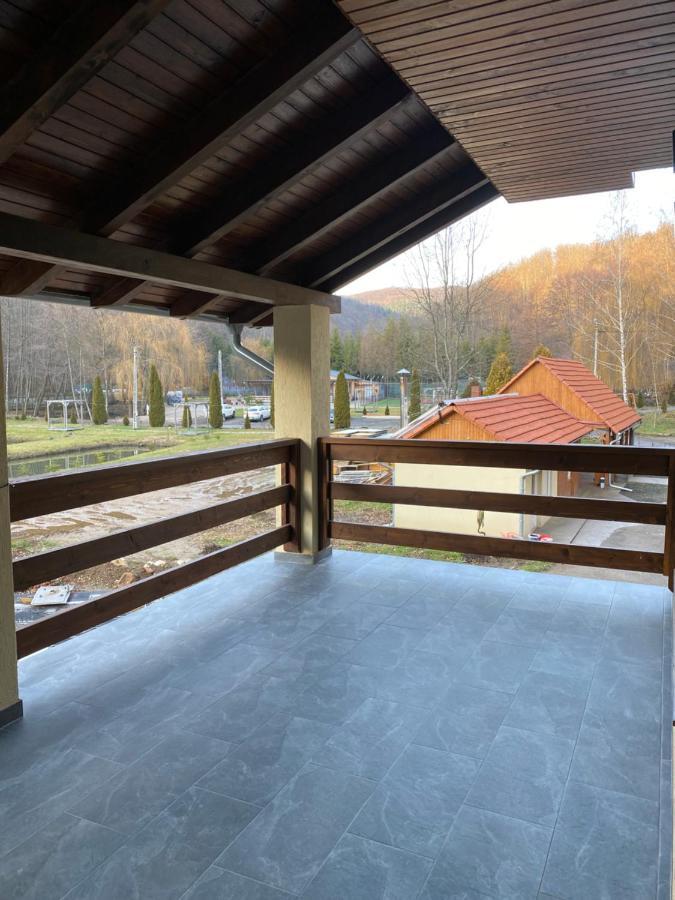 Pensiunea Valea Gepisului Grosi  Exterior foto